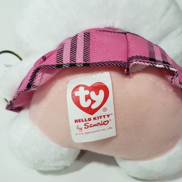 Hello Kitty Pink Tartan Plaid Plush Ty Beanie by Sanrio 2009 - Picture 4 of 10